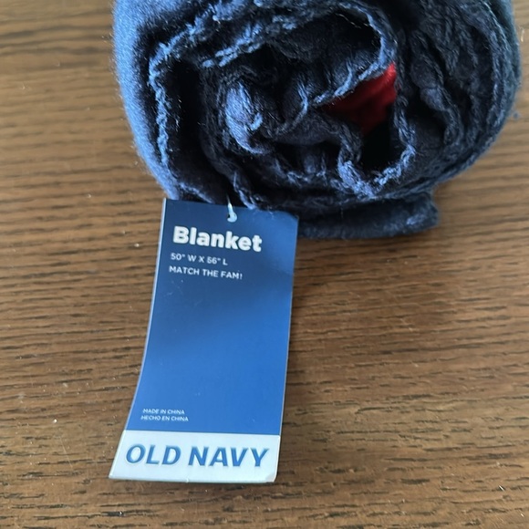 NWT Old Navy Dark Blue and Red Fleece Blanket - Picture 2 of 4